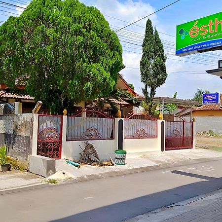 Randugunting Penginapan Prambanan Trisan מראה חיצוני תמונה